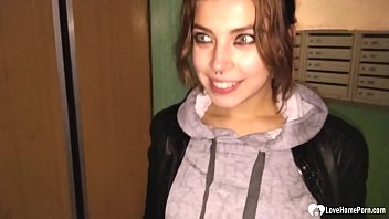 Man fucked a European student girl in someone else's doorway